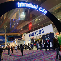 Nella foto lo stand di Samsung nell'edizione del Ces dello scorso anno (Corbis)