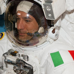 Conclusa la passeggiata spaziale di Luca Parmitano, la prima di un astronauta italiano - Foto - Video