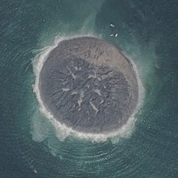 In Pakistan l'isola che non c'è. Nata dopo il terremoto, potrebbe sparire - Foto