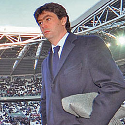 Il presidente Andrea Agnelli nel nuovo stadio della Juventus