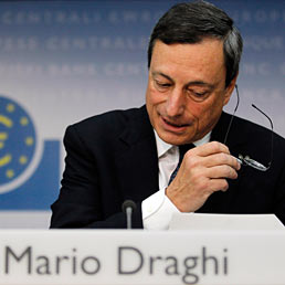 Nella foto il presidente della Banca centrale europea, Mario Draghi (Reuters)